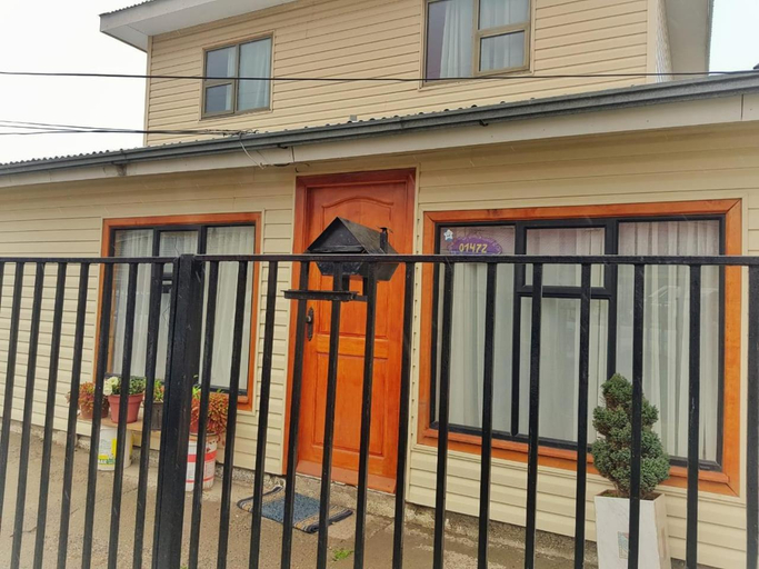 Exterior view 3, Donde Damaris, Magallanes