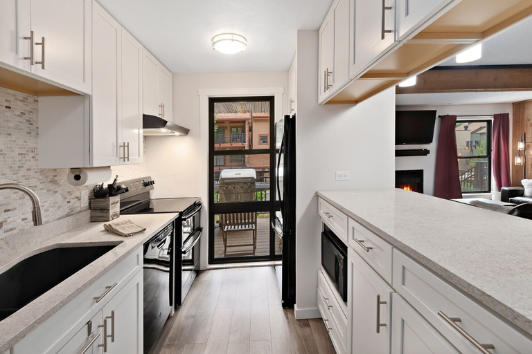 Private kitchen 5, Breakaway West #212 2 Bedroom Condo by RedAwning, Eagle