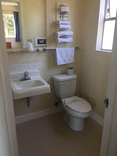 Bathroom 4, Marco Polo Motel, Seattle