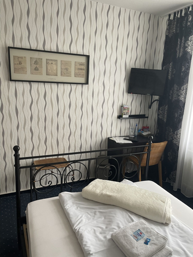 Bedroom 3, Hotel Jägerhof Kettwig, Essen