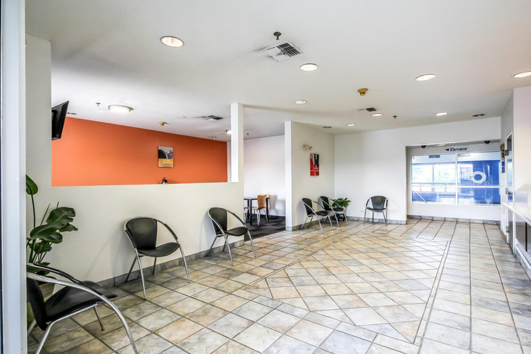 Public Area, Motel 6 New Braunfels, Comal