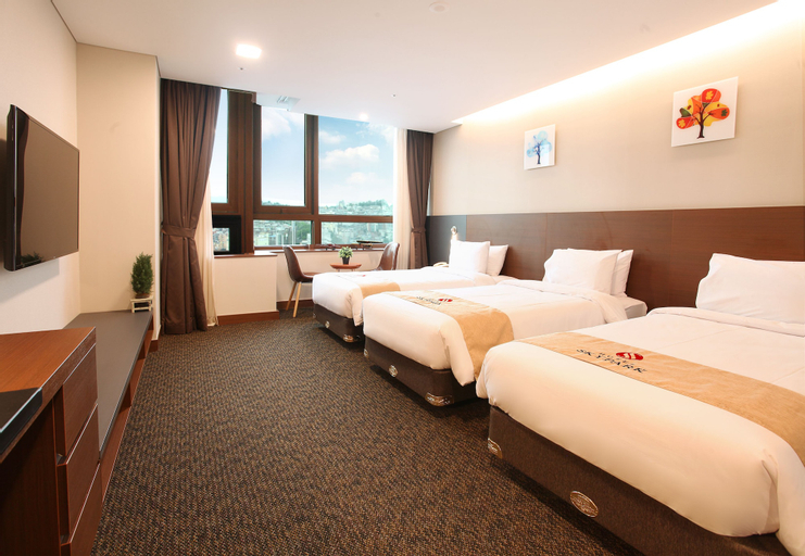 Bedroom 10
