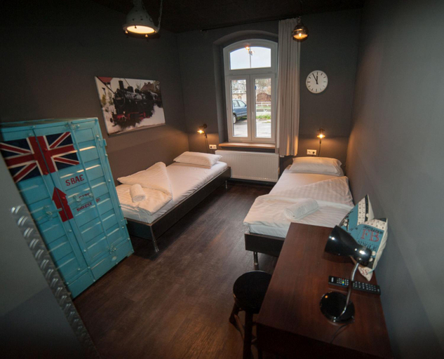 Others 4, Hostel am Bahnhof, Suhl