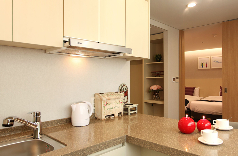 Dining Room 16