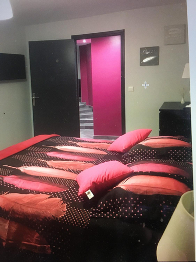 Bedroom 3, Villa spacieuse avec piscine privee et vue montagne a Prades, Ardèche