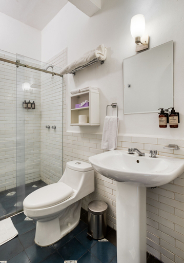 Bathroom 4, Santa Casa by Tasman, Mexico City