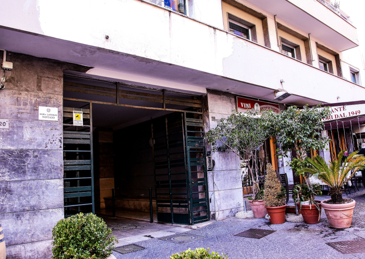Exterior & Views 2, WELL COME - SANTA LUCIA, Napoli