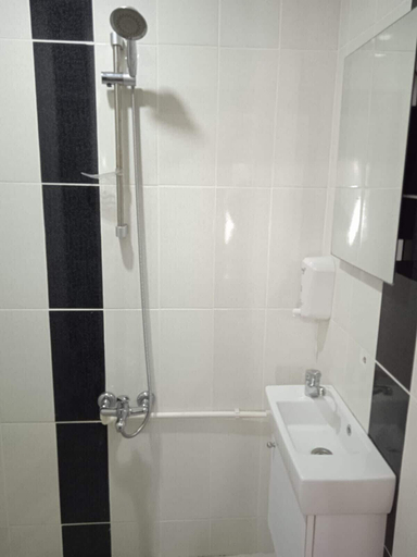 Bathroom, ARMONİM ERKEK YURDU, Fatih