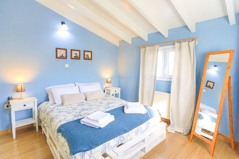 Room 5, Villa Teresa in Roda, Ionian Islands