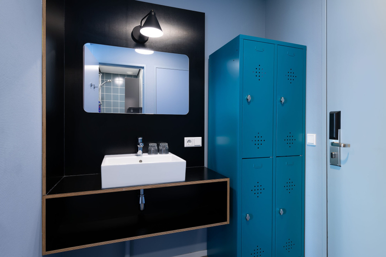 Bathroom 5, Stayokay Terschelling - Hostel, Terschelling