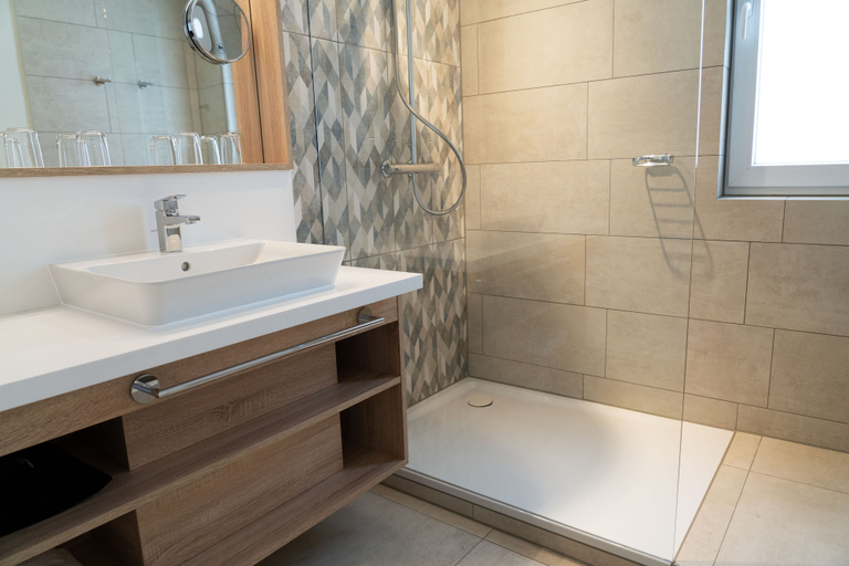 Bathroom 5, BEECH Resort Boltenhagen, Nordwestmecklenburg
