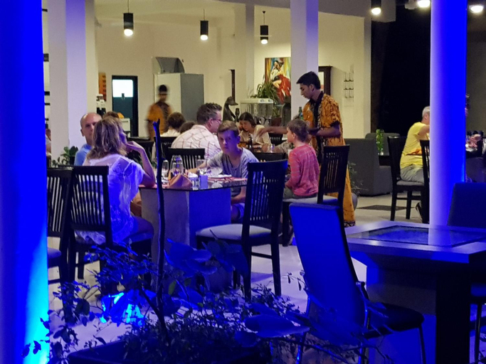 Food & Drinks 5, Flower Garden Eco Village, Dambulla