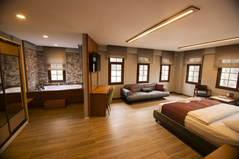 Bedroom 3, Kervansaray Deluxe Hotel, Ardeşen