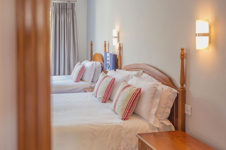 Bedroom 2, Abbey Lodge
