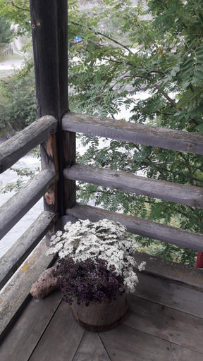 2, Guesthouse lekoani, Akhmeta