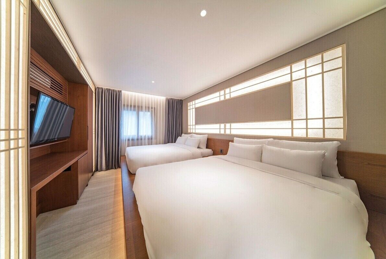 Bedroom 3, Yeonhwamoon Hotel Yeongdeok, Yeongdeok