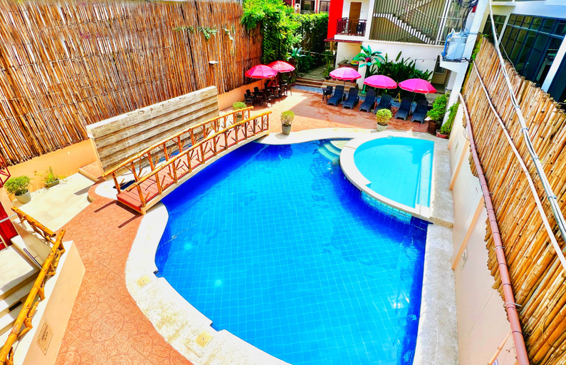 Sport & Beauty 5, Red Coco Inn, Malay