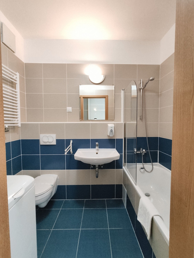 Bathroom 5, Corvin Center Suites, Budapesti