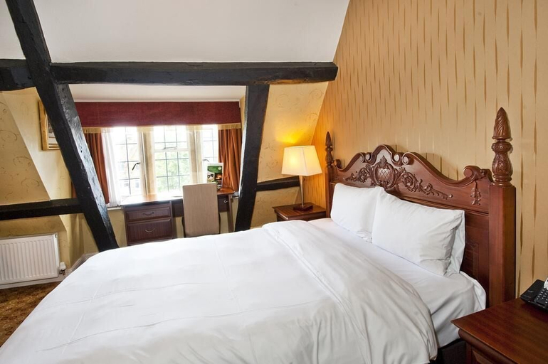 Bedroom 3, Cromwell Lodge Hotel by Greene King Inns, Oxfordshire