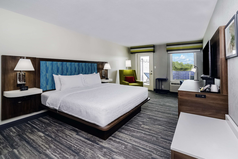 Bedroom 4, Hampton Inn Port Charlotte, Charlotte
