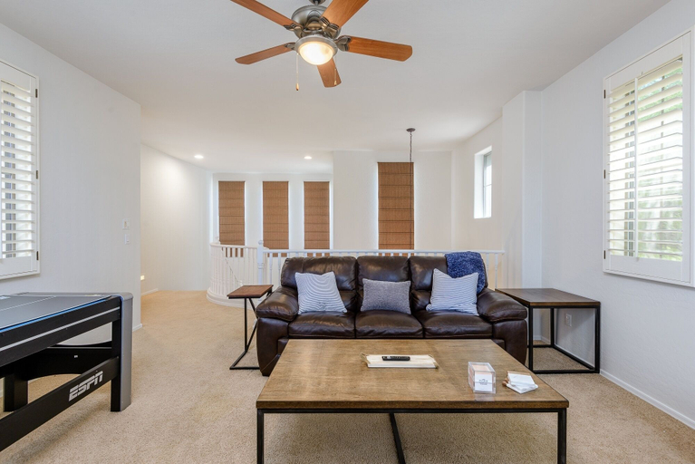 Interior 4, Casa Gamble 5 Bedroom Home by RedAwning, Maricopa
