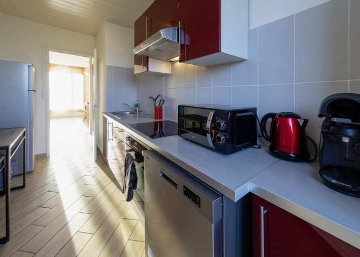 Others 5, Appart'Hotel - l'ile en mouvement, Doubs