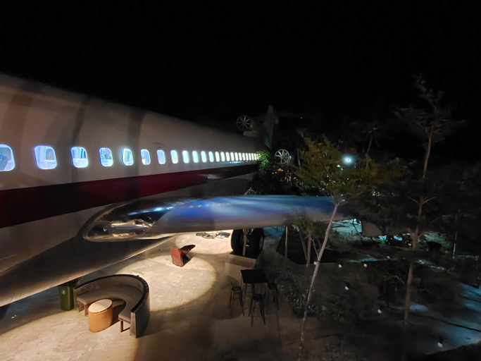 Exterior 27