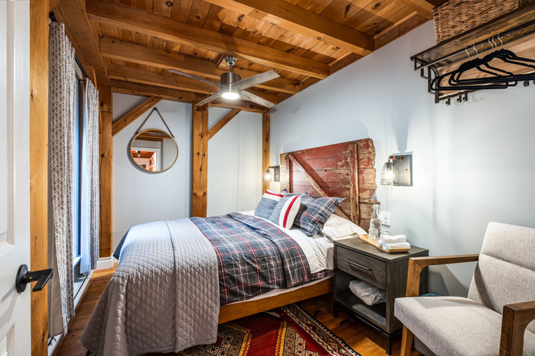 Bedroom 2, Maison Napoleon, Les Laurentides