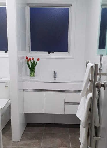 Bathroom, Rose Apartments Unit 3 Central Rotorua - Accommodation & Spa, Rotorua