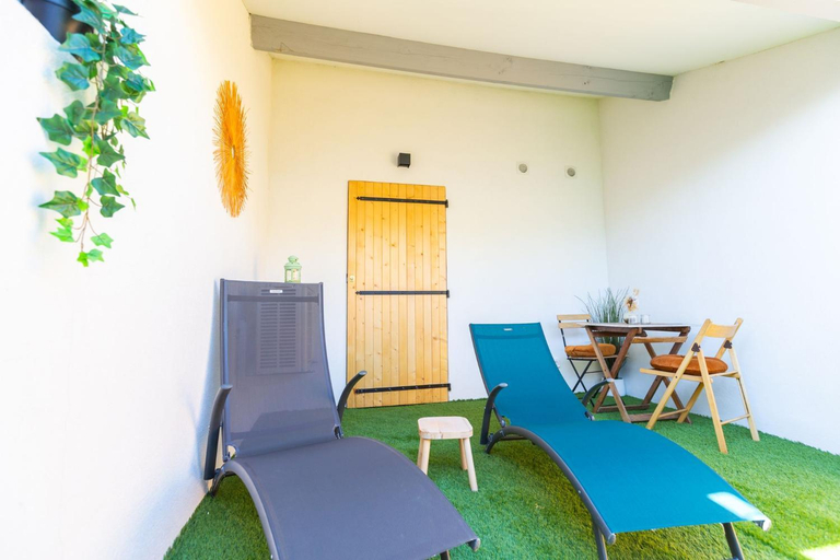 Others 4, Love Room du Mont d'Or - Baignoire SPA - Minibar offert, Bouches-du-Rhône