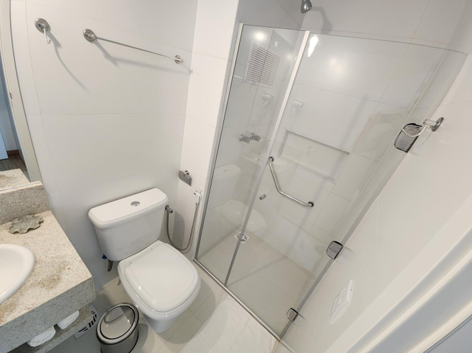 Bathroom 3, Vincenzo Hotel, São Vicente de Minas