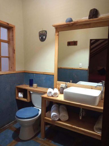 Bathroom 5, Casa Panqarani, Puno