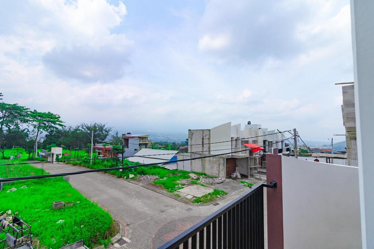 Others 5, Villa Ree Private Pool and Balcony, Malang