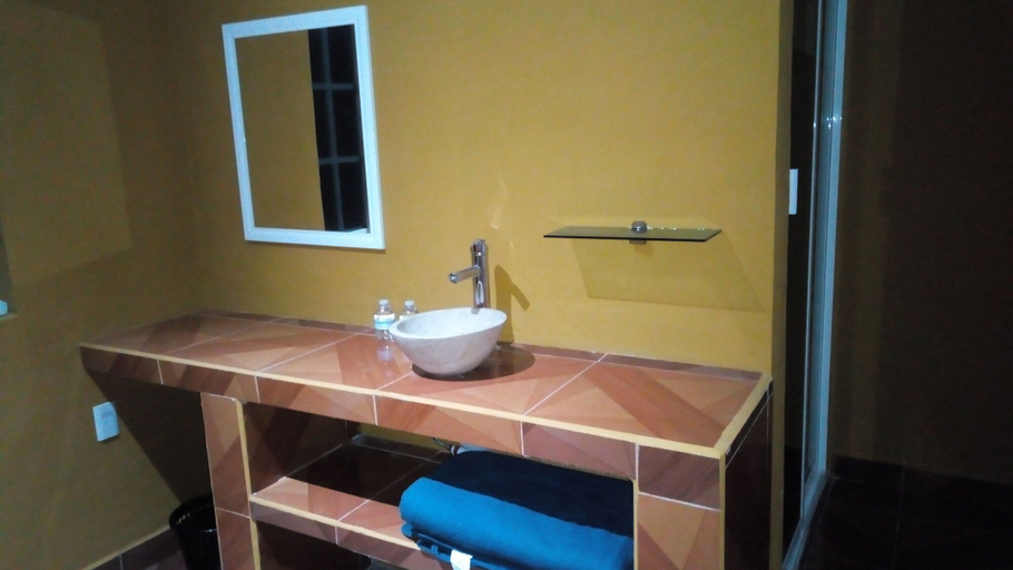 Bathroom 2, mihotel.club, Lázaro Cárdenas