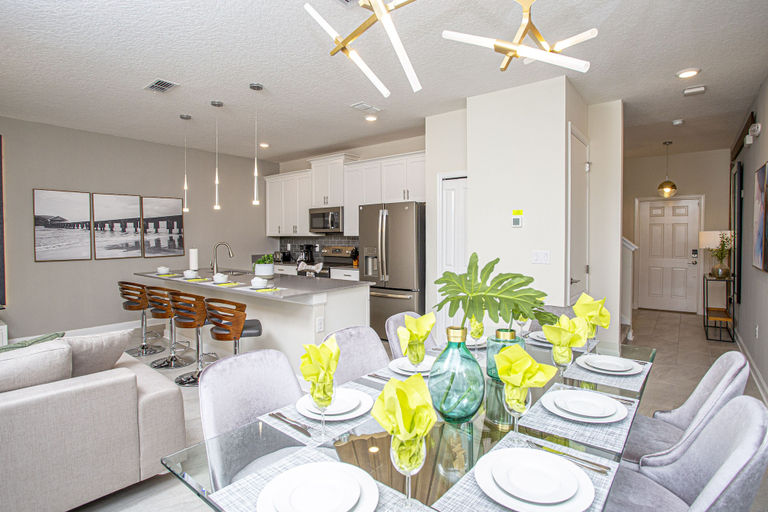 Food & Drinks 4, Gorgeous 4 Bedroom w/ Pool Close to Disney 4836, Osceola