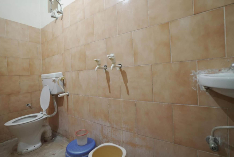 Bathroom, Ruchi Guest House Kanpur, Kanpur Nagar