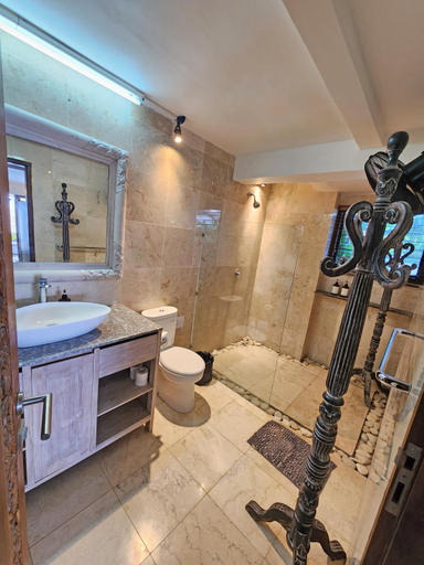 Bathroom 4, Aqua Nusa - Luxury Lembongan Villas, Klungkung