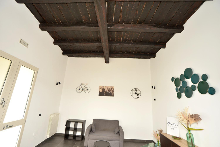 Others 3, B&B SanDe, Napoli