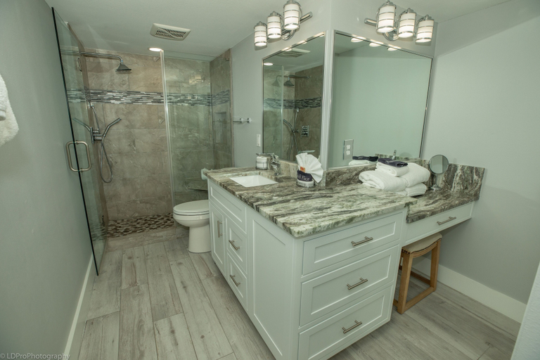 Bathroom 4, 2106 is a Gulf Front 3 bedroom unobstructed views by RedAwning, Okaloosa