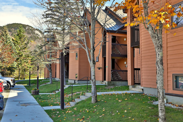 Exterior & Views 2, The Pico Escape: 3br/2ba Ski On/ski Off At Pico Mountain. Close To Killington. 3 Bedroom Condo, Rutland