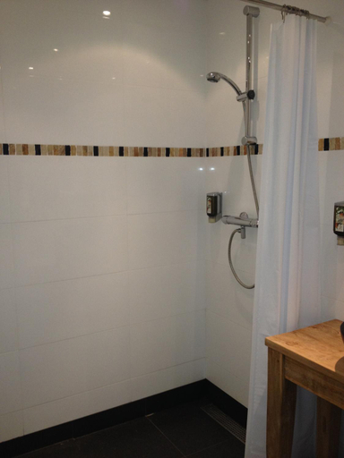 Bathroom 4, Hajv Hotel Restaurant De Lepelaar, Lelystad
