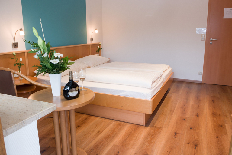 Bedroom 4, Gasthof Schwarzes Roß, Kitzingen