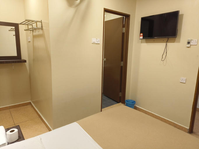Bedroom 4, The Pines Hotel, Cameron Highlands