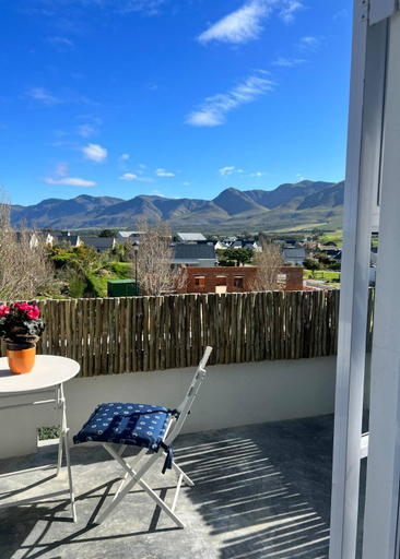 Others 5, A Mountain & Country Haven, Overberg