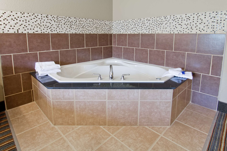 Bathroom 4, Best Western Plus Woodstock Inn & Suites, Oxford