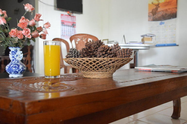 Food & Drinks 5, Sunray Lake Residence, N. Palatha Central