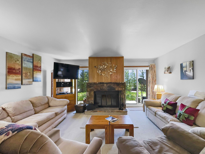 Living area 4, Bb103 Buffalo Ge 2br 2ba 2 Bedroom Condo by RedAwning, Summit