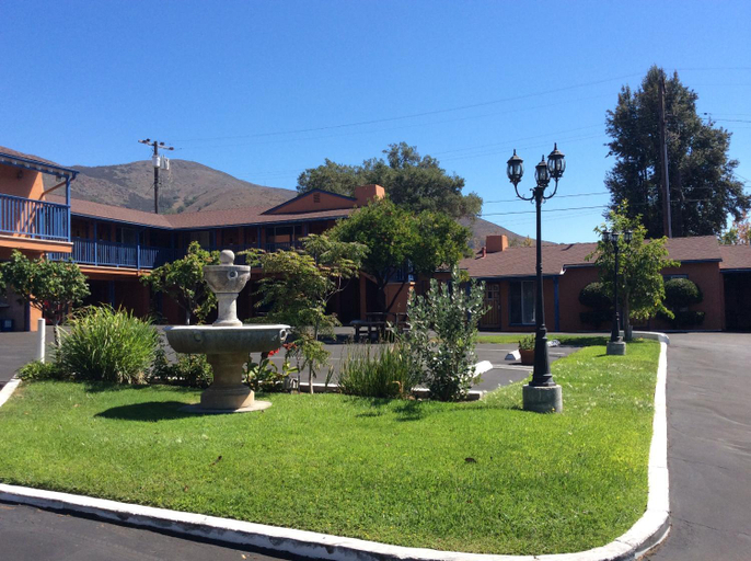 Others 4, Los Padres Inn, San Luis Obispo