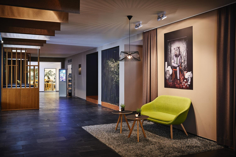 Public Area 4, Hotel Zugbrucke Grenzau GmbH, Westerwaldkreis
