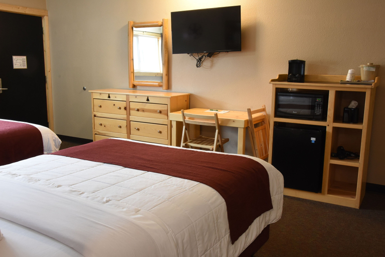 Bedroom 3, Woodside Dells Hotel & Suites, Columbia